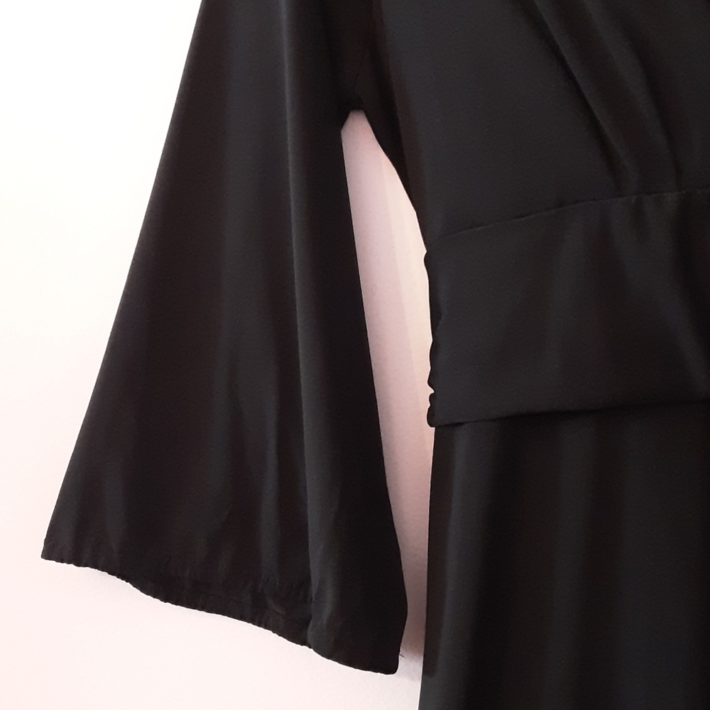 Black Dress - Picture 8 of 8